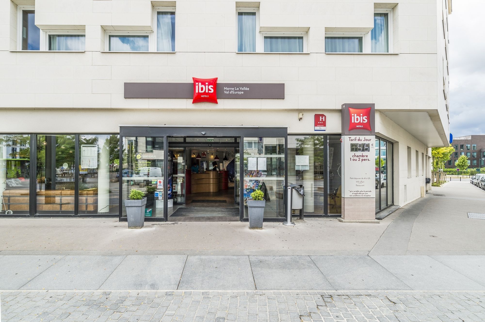 Ibis Marne La Vallee Val D'Europe Montevrain Exterior photo